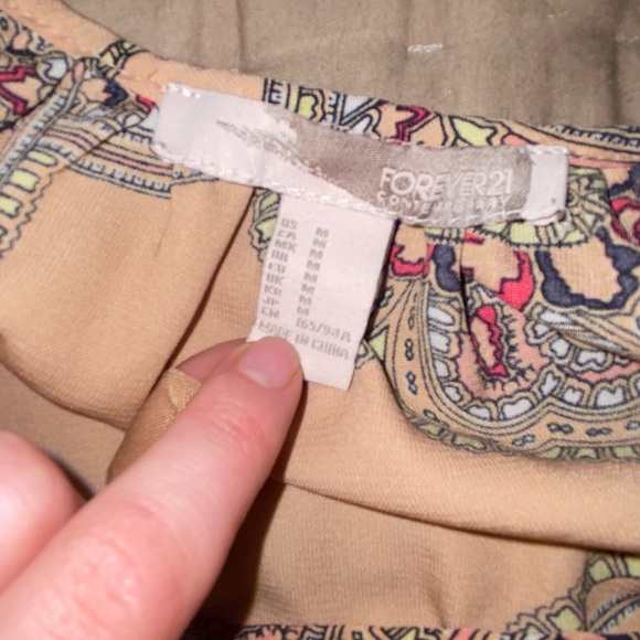 Tan patterned shift dress - Picture 3 of 3